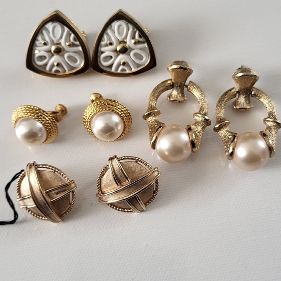 Trifari Jewelry - #28 Vintage Trifari,Sarah Cov, Napier,Monet  Earring Lot